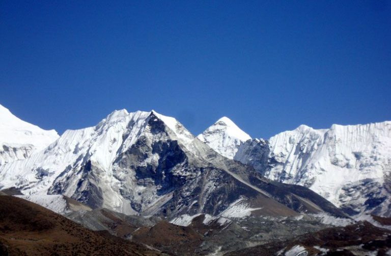 Island peak climbing with Everest base camp trek via Gokyo Lakes