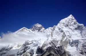 Who was the first woman to climb Mount Everest in the world