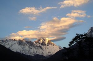 Arun valley to Everest base camp trek via Tumlingtar airport